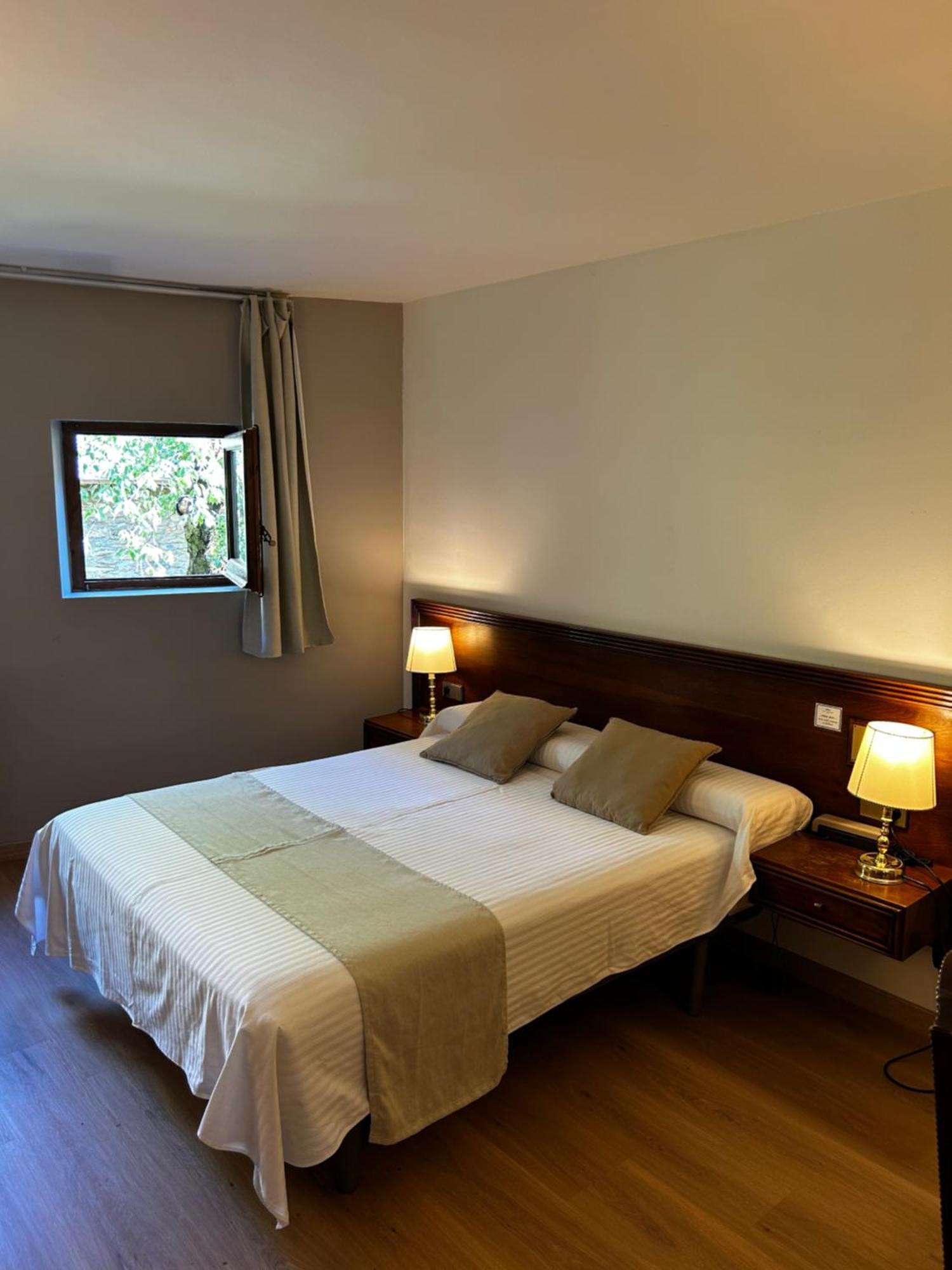 Hotel Santa Barbara De La Vall D'오르디노 외부 사진