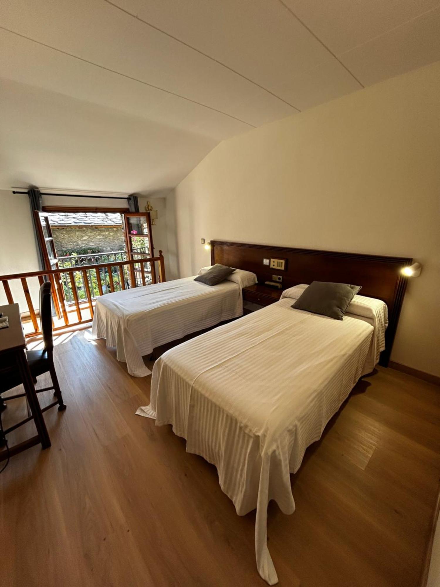 Hotel Santa Barbara De La Vall D'오르디노 외부 사진