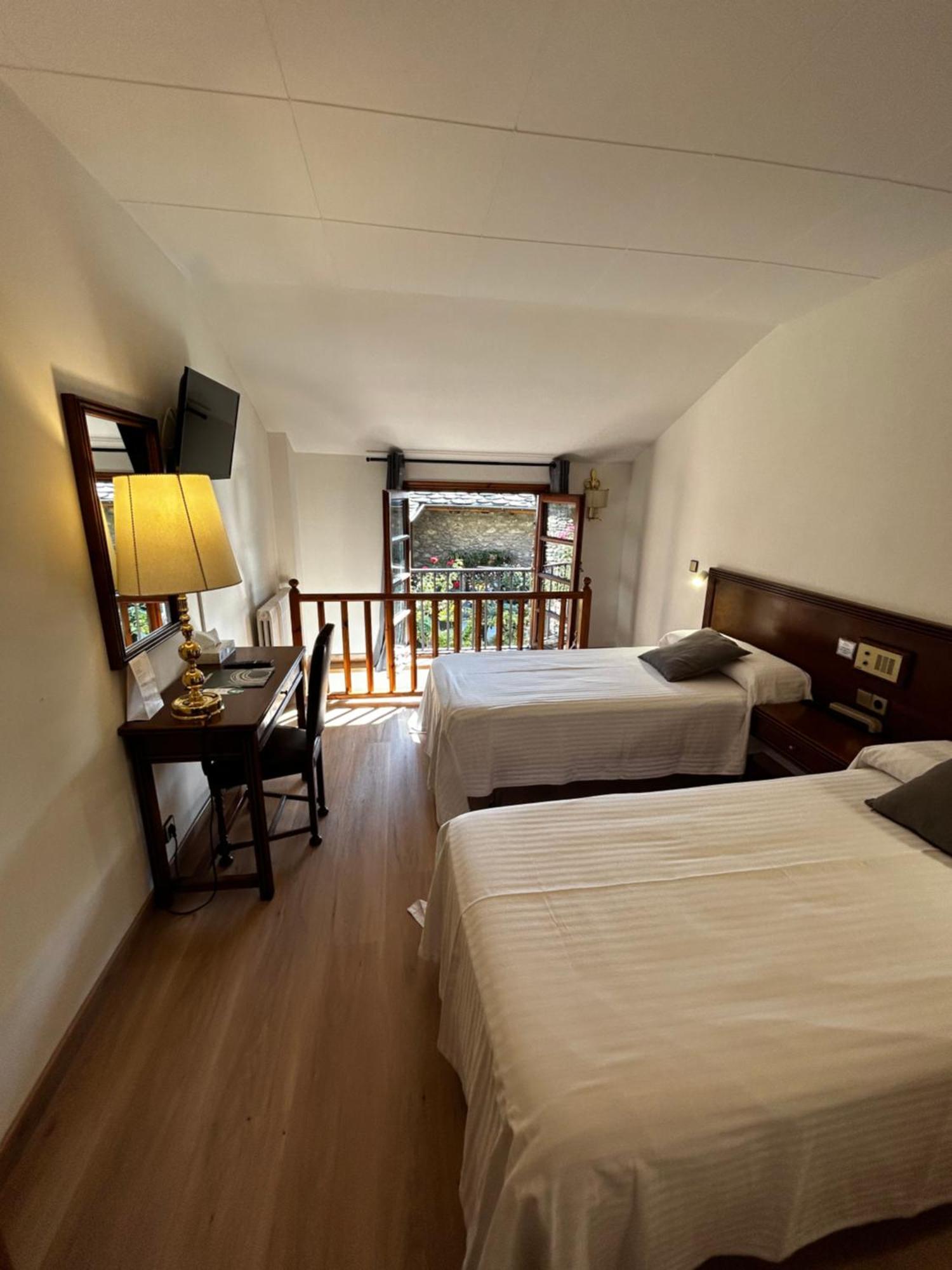 Hotel Santa Barbara De La Vall D'오르디노 외부 사진