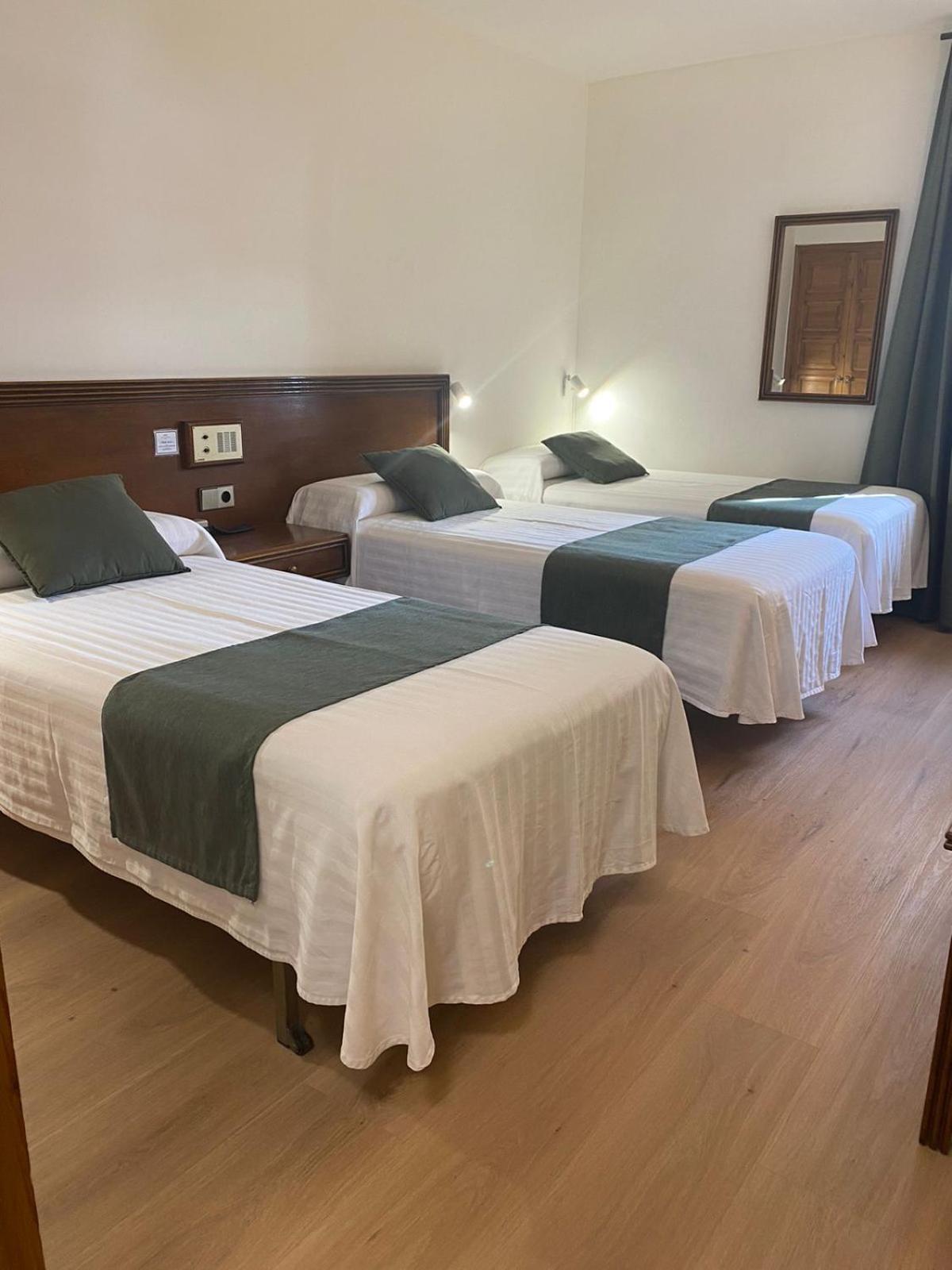 Hotel Santa Barbara De La Vall D'오르디노 외부 사진