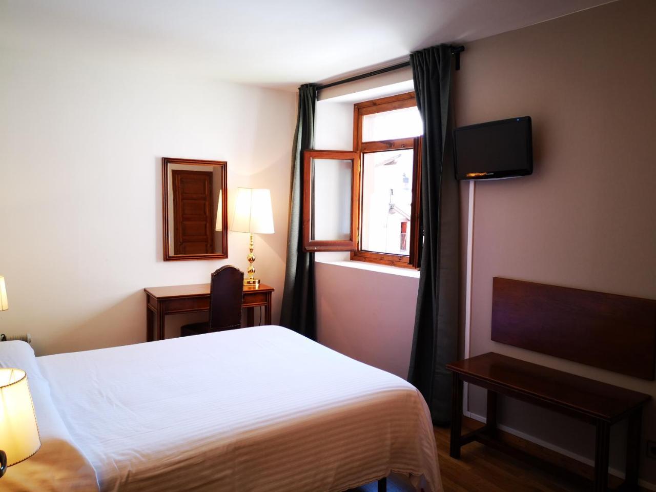 Hotel Santa Barbara De La Vall D'오르디노 외부 사진