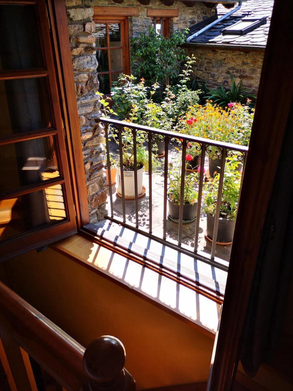 Hotel Santa Barbara De La Vall D'오르디노 외부 사진