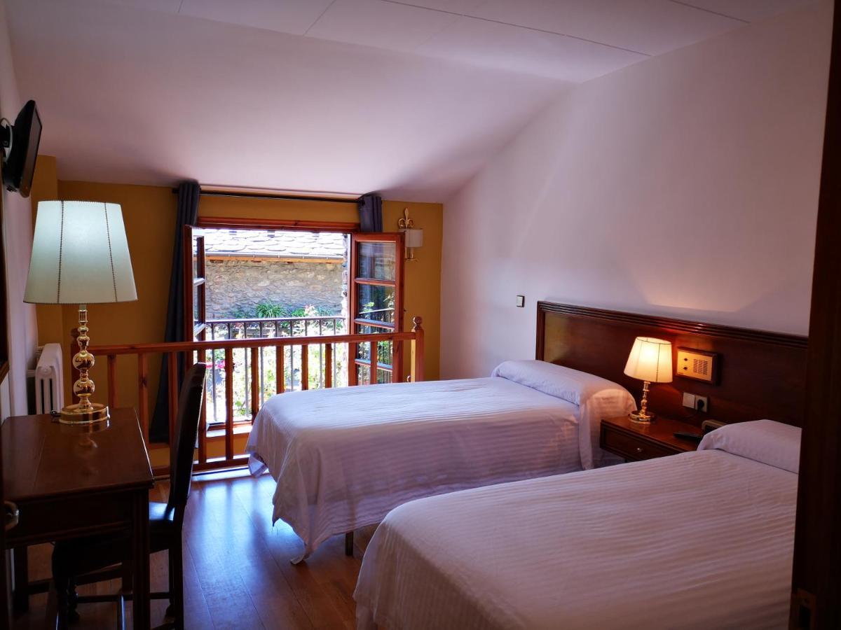 Hotel Santa Barbara De La Vall D'오르디노 외부 사진