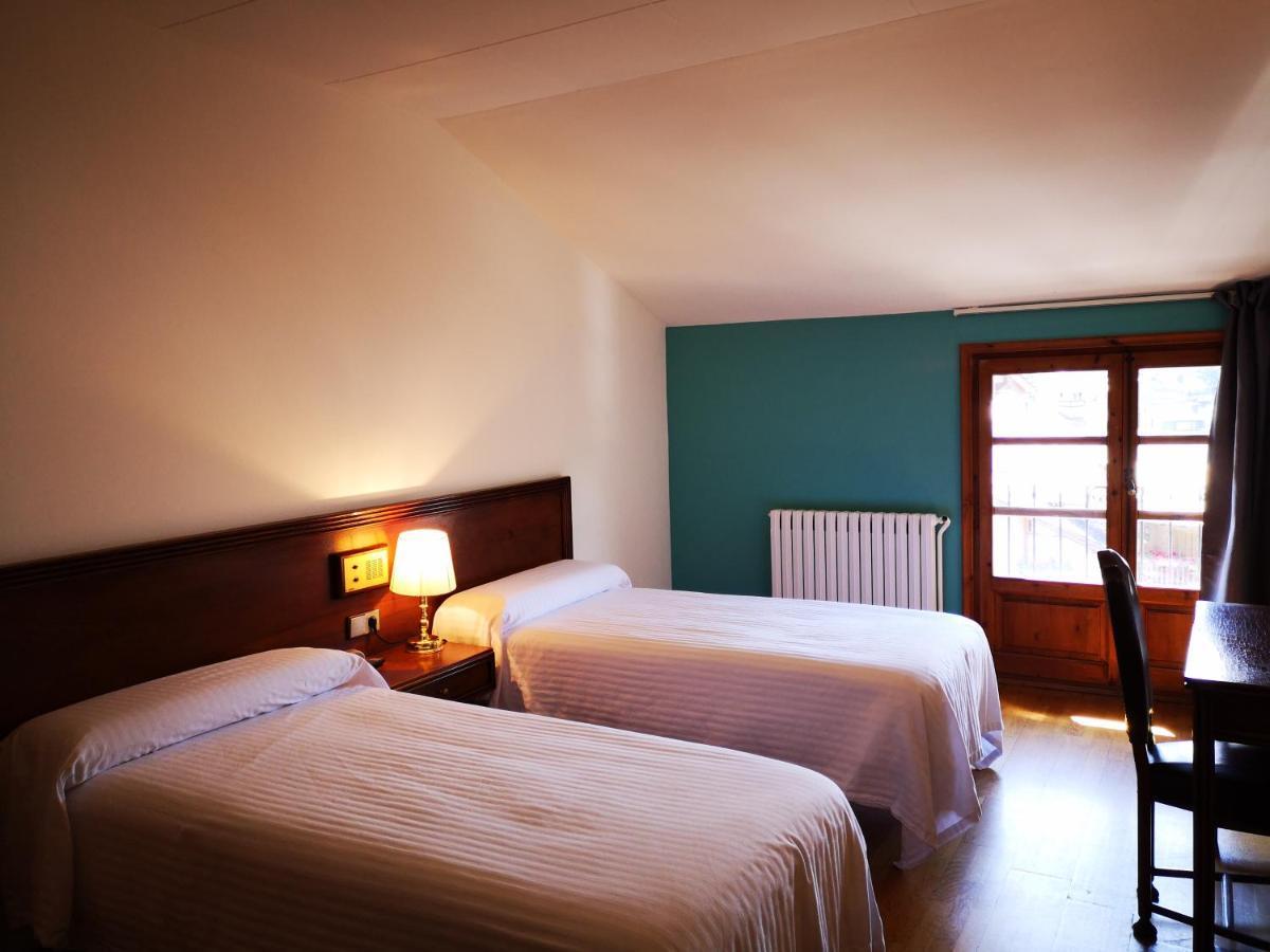 Hotel Santa Barbara De La Vall D'오르디노 외부 사진