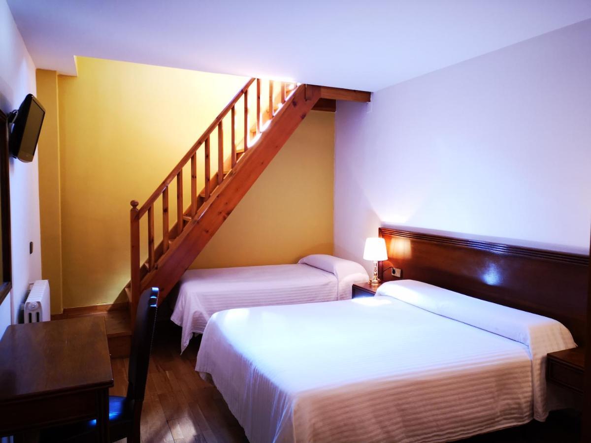 Hotel Santa Barbara De La Vall D'오르디노 외부 사진